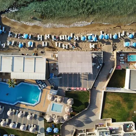 Theo Star Aparthotel 3*