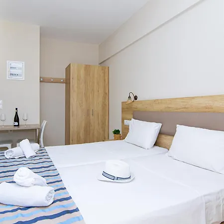 Aparthotel Theo Star 3*