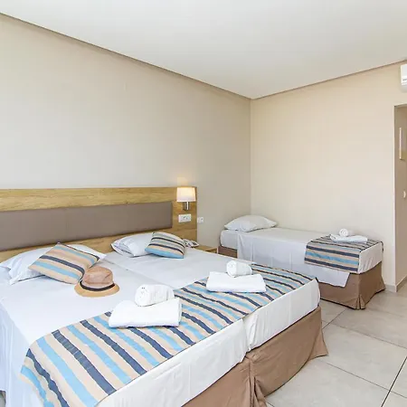 Apartmanhotel Theo Star Mália