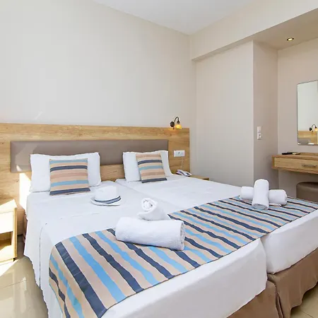 Theo Star Apartmanhotel 3*